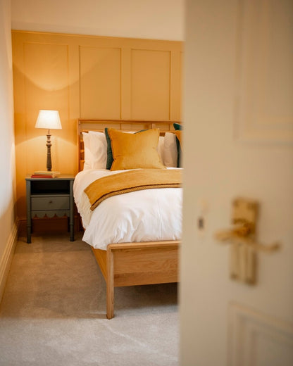 Farrow & Ball Straw No. 52